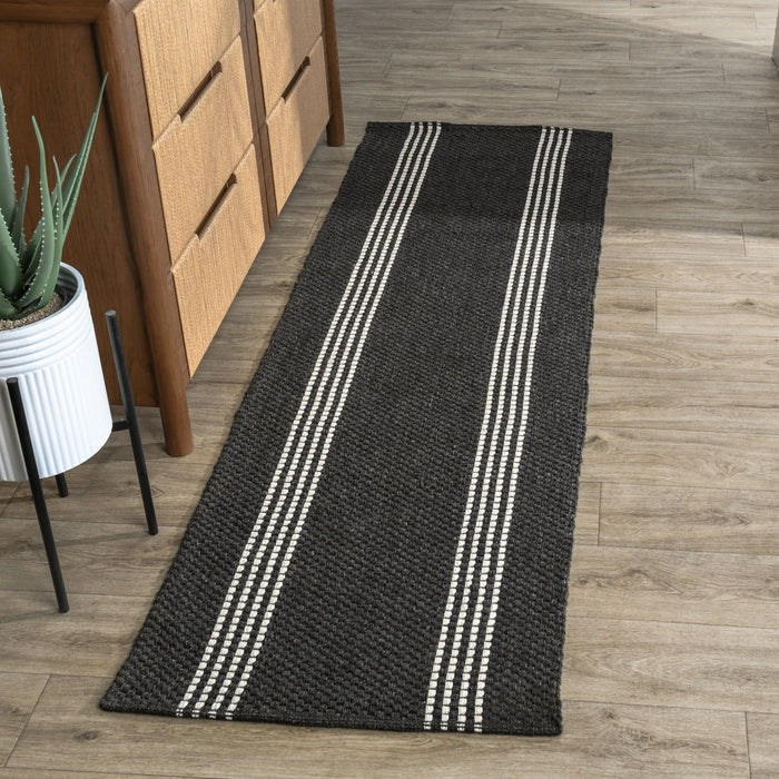 Performance Sorrento Stripe - Rug 2.6' x 8'