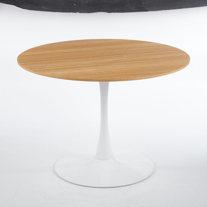 Mid-Century Tulip Dining Table With Round Top