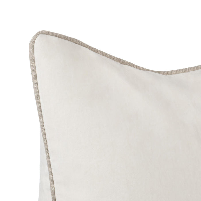 Heirloom Velvet - SLD Pillow - Ivory