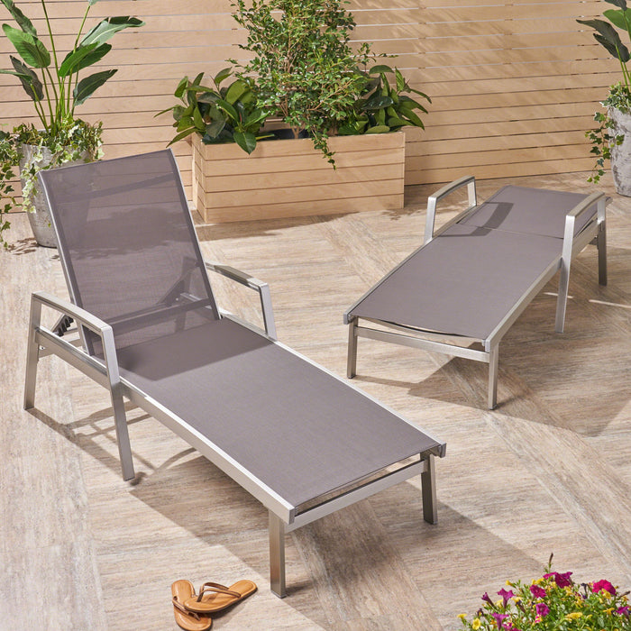 Oxton - Chaise Lounge Stylish Outdoor Seating