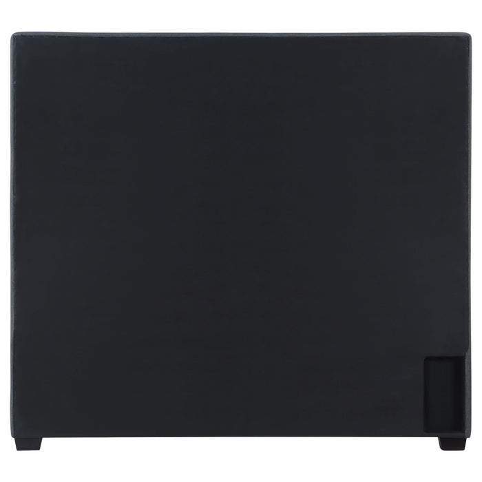 Maille - Panel Bed With Scalloped Headboard