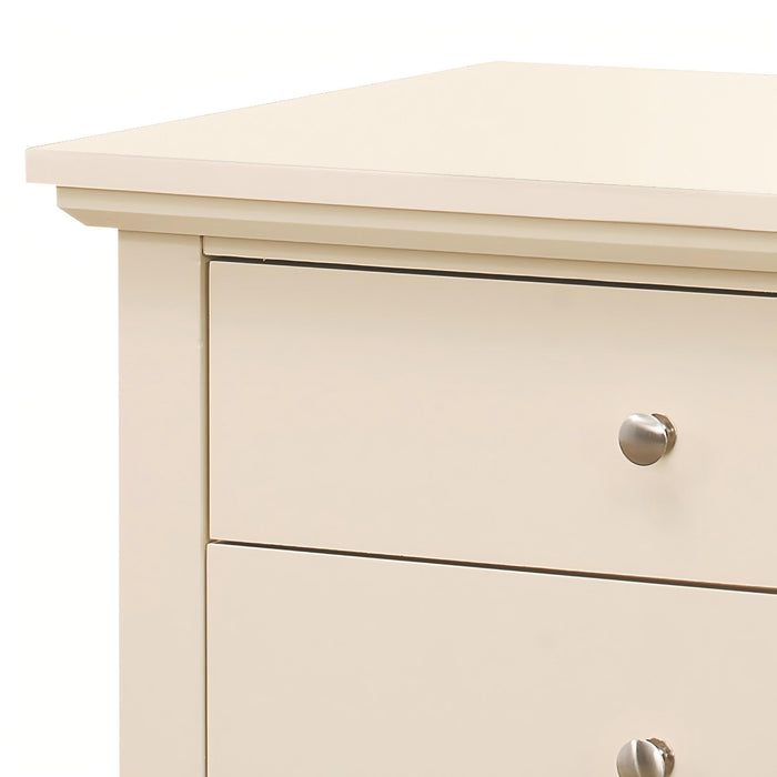 3 Drawer Nightstand & Dove Tailed Drawers