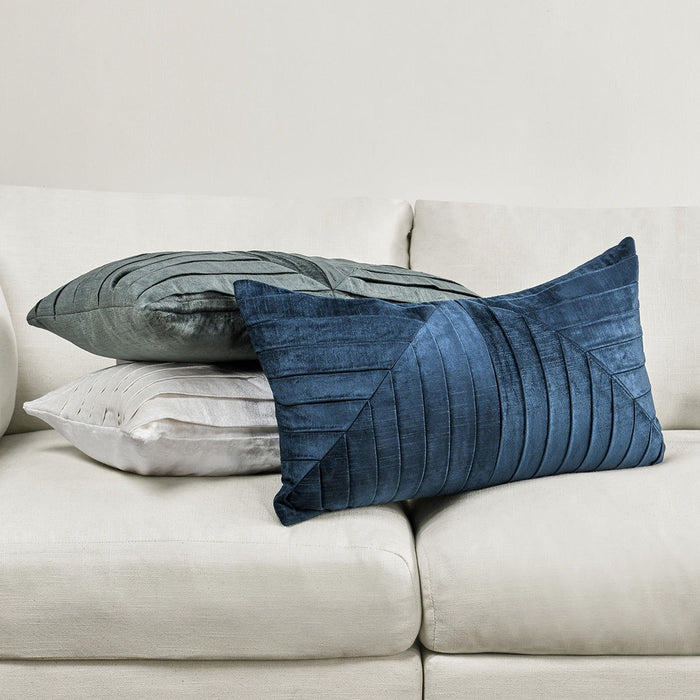 Aubry - DV Pillow