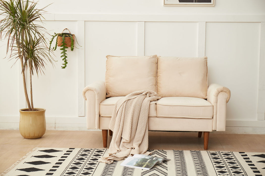 Graceful Design Plush Comfort Loveseat