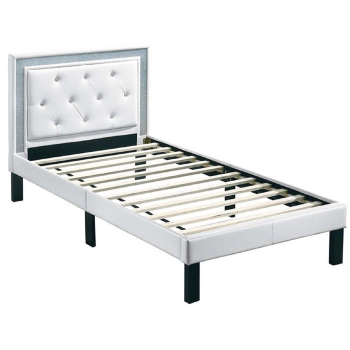 Glamours Style Bed With Diamond Tufted Padded Headboard