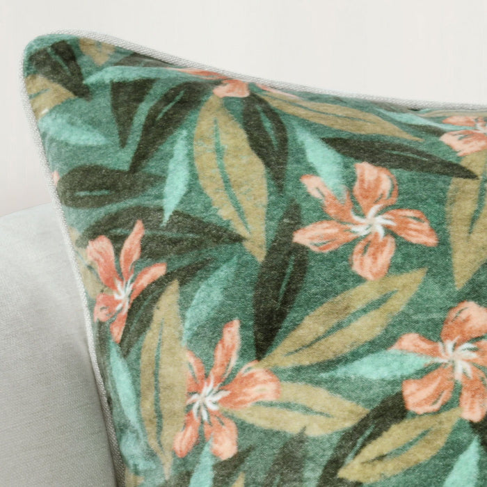 Lamia - Pillow 22' x 22' - Green Multi