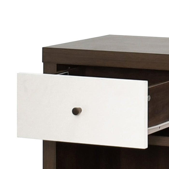 Nystrom - Single Drawer Nightstand