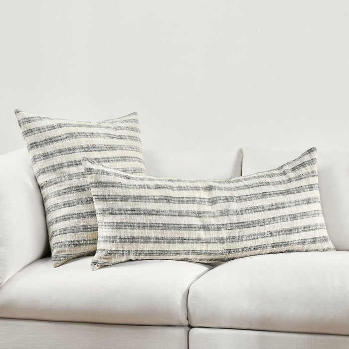Linna - Pillow