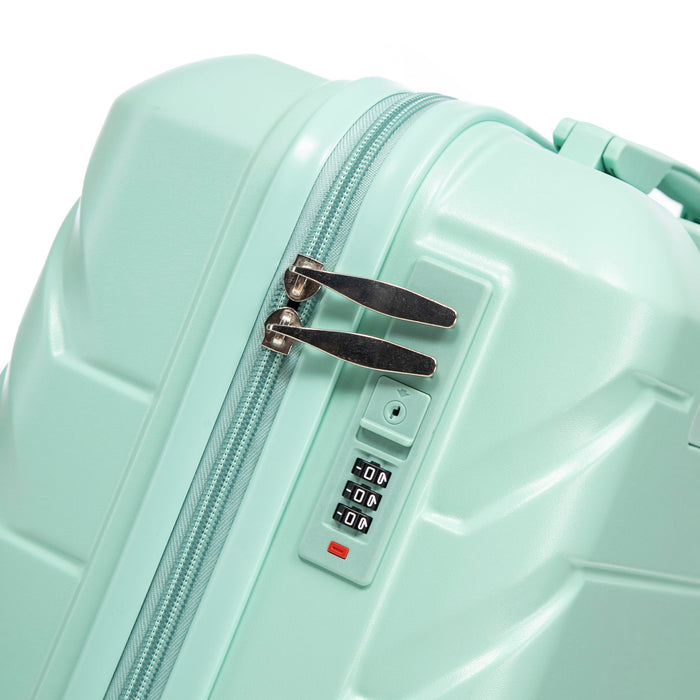 Hard Shell Travel Luggage With Scratch Resistant Surface