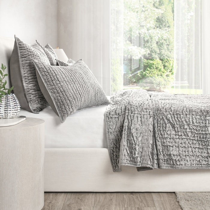 Bari - Velvet Sham - Gray