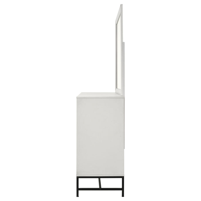 Taraval - 6 Drawer Dresser With Mirror - White