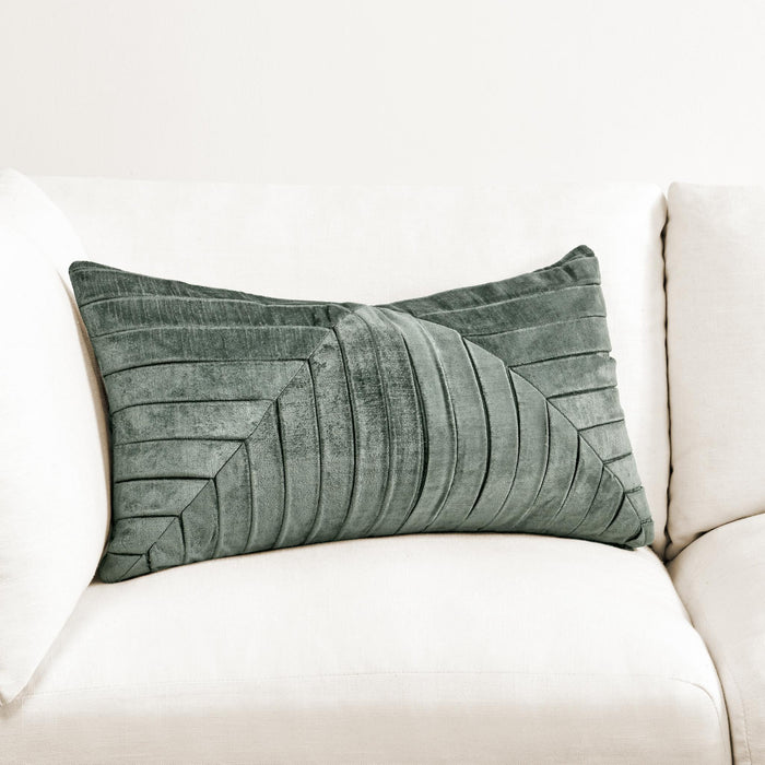 Aubry - DV Pillow