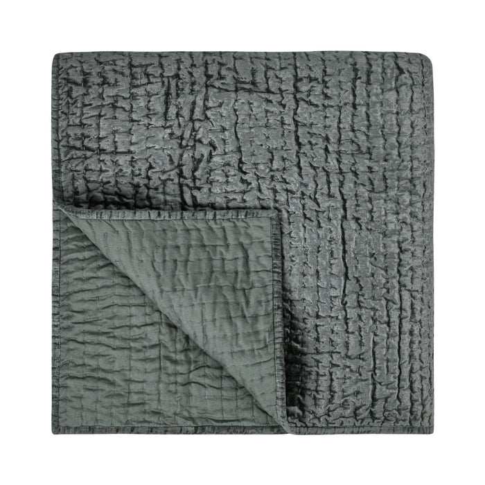 Bari - Velvet Quilt Collection