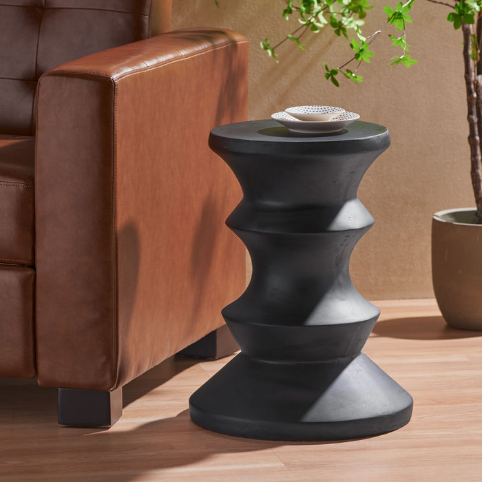 Side Table Modern Concrete Accent Piece - Black