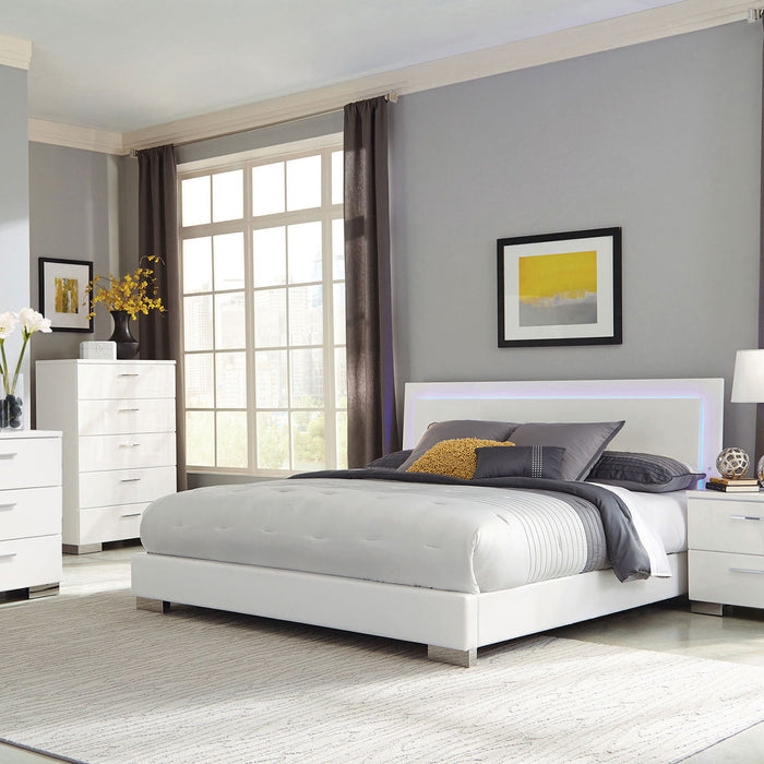 Dulcey - 6 Drawer Dresser With Accents, Bedroom Storage - Gloss White