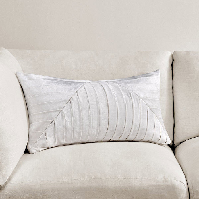 Aubry - DV Pillow