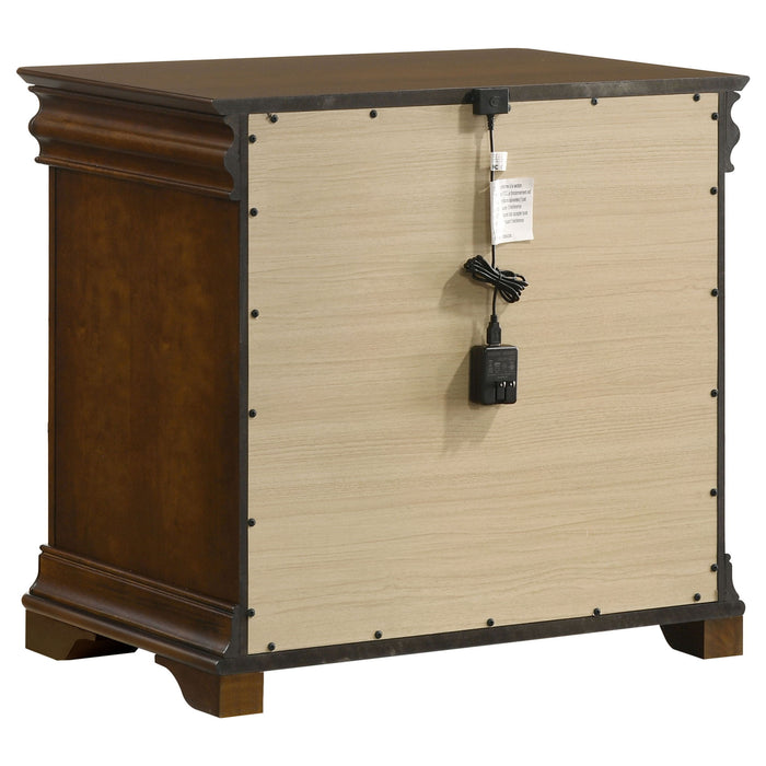 Leonide - Bedroom Set