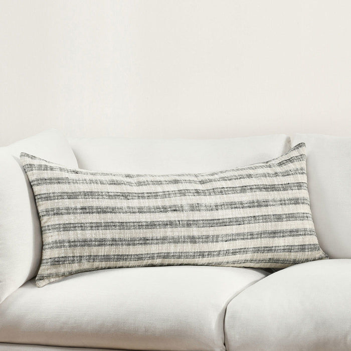 Linna - 24" x 24" Pillow - Natural / Black