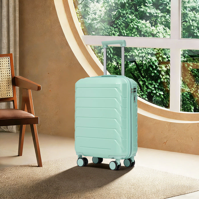 Hard Shell Travel Luggage With Scratch Resistant Surface