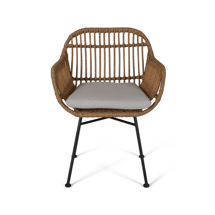 Outdoor Rattan Accent Chair With Metal Legs
