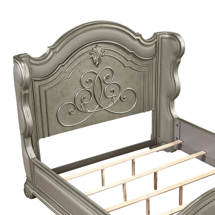 Bella - Traditional Bed