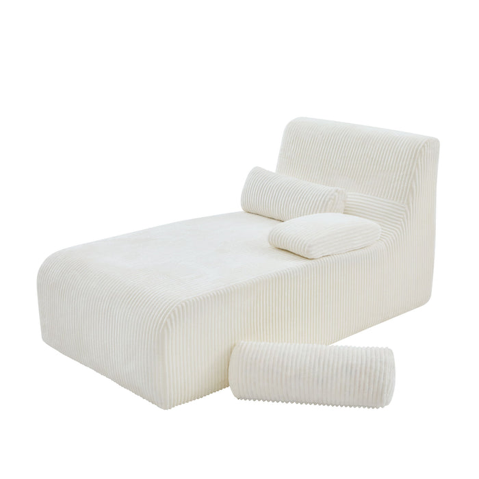 Modern Chaise With Ergonomic Design