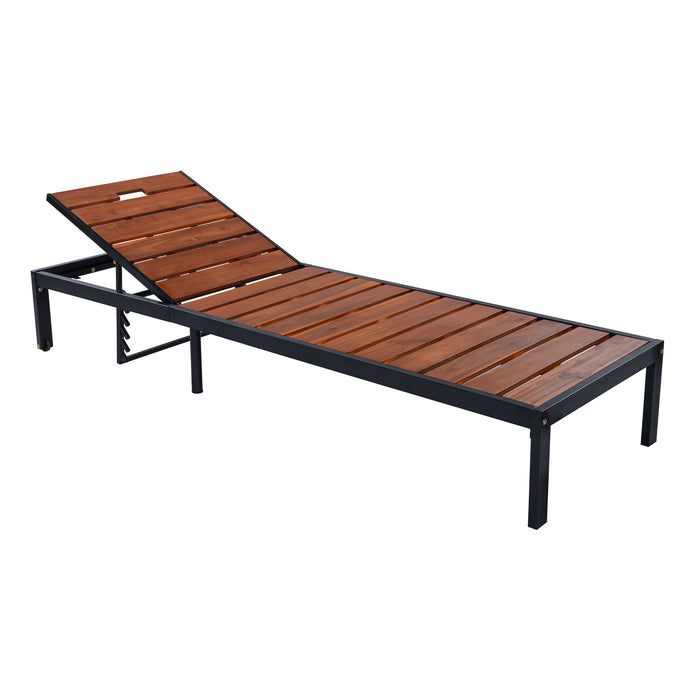 Outdoor Chaise With Adjustable Backrest