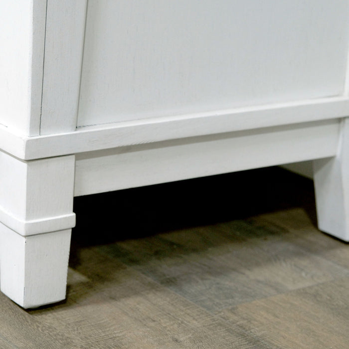 Stoney Creek - 3 Drawer Nightstand - White