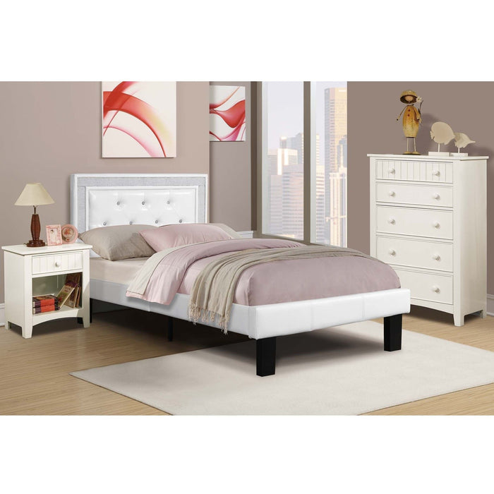 Glamours Style Bed With Diamond Tufted Padded Headboard