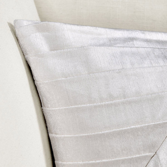 Aubry - DV Pillow