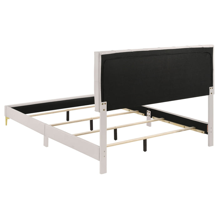 James - Panel Bed