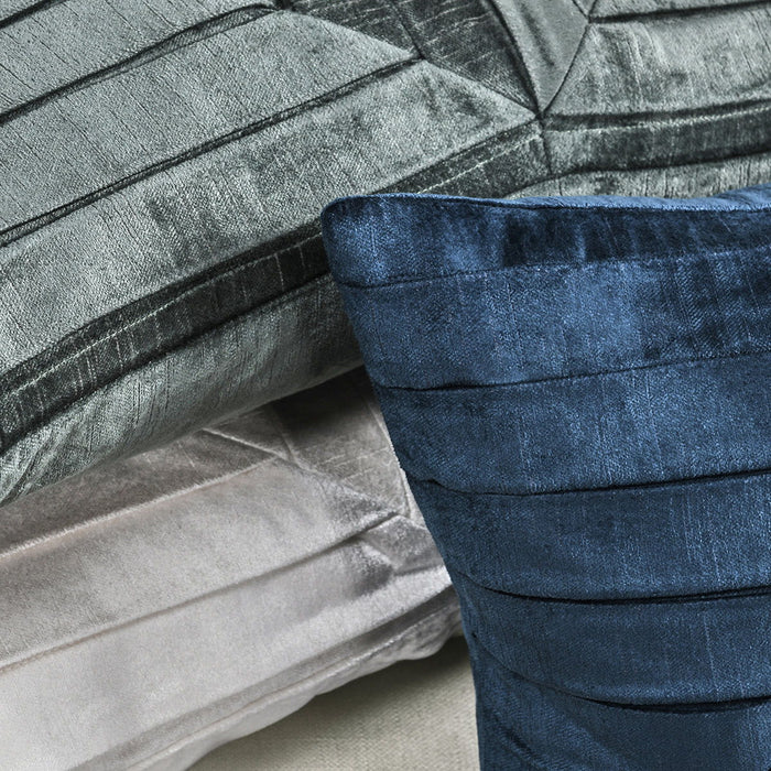 Aubry - DV Pillow