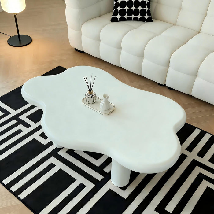 Cloud Shaped Coffee Table With 4 Round Legs