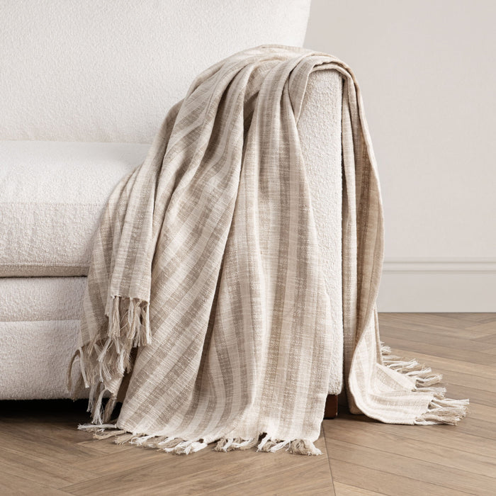 Linna - 50" x 70" Throw - Ivory / Natural