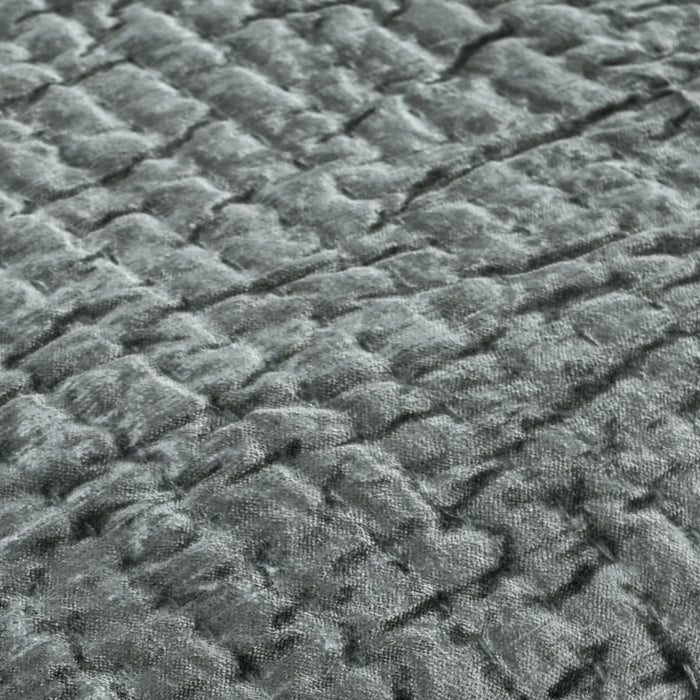 Bari - Velvet Quilt Collection