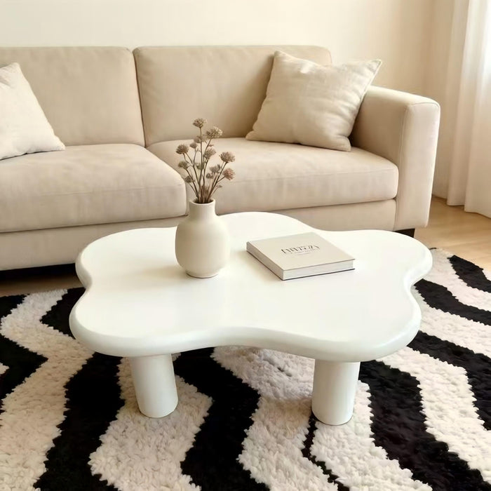 Cloud Shaped Coffee Table With 4 Round Legs