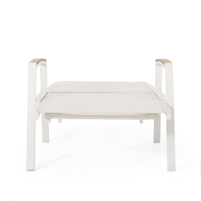 Oxton - Chaise Lounge Stylish Outdoor Seating