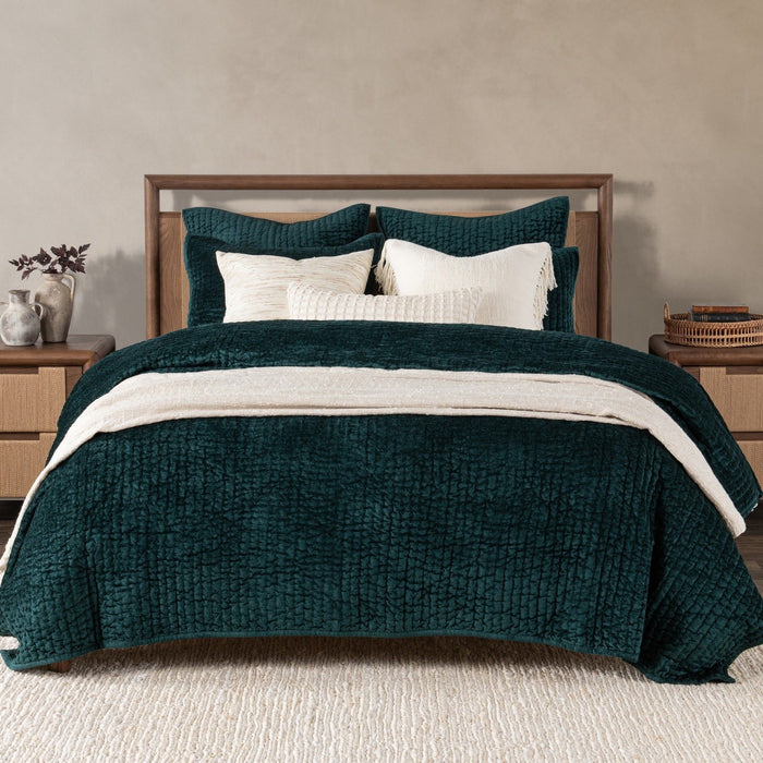 Bari - Velvet Quilt - Emerald
