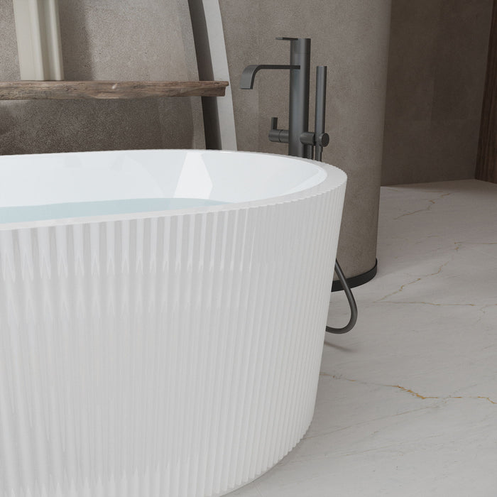 Linear Freestanding Soaker Tub