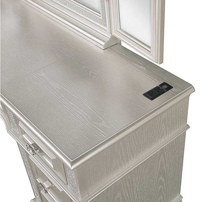 Colwood - 4 Drawer Vanity Desk With And Built In Charging - Silver Gray