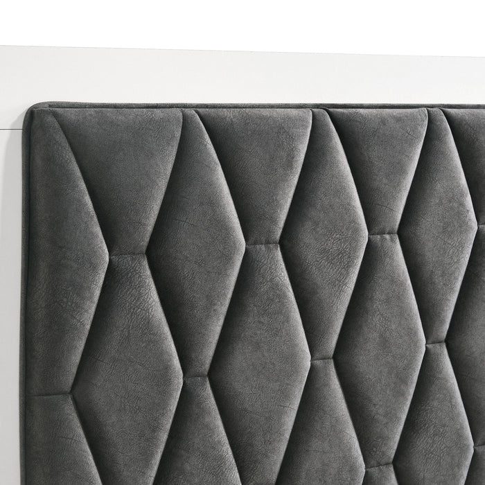 Taraval - Queen Upholstered Panel Bed - White