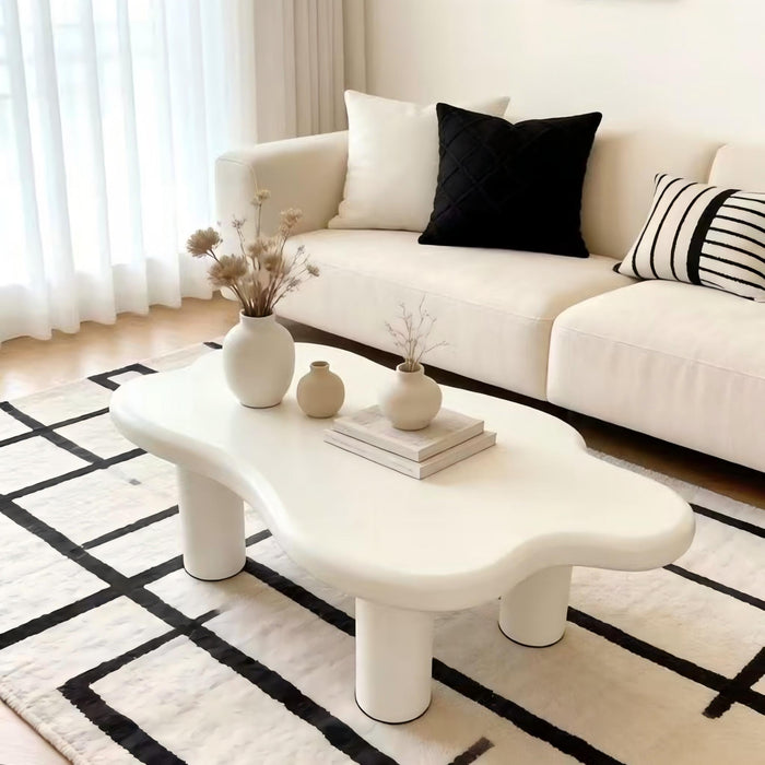 Cloud Shaped Coffee Table With 4 Round Legs