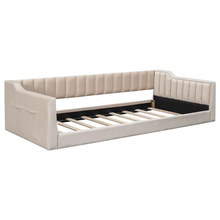 Daybed With Side Storage Pocket