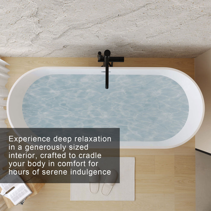 Glossy Freestanding Bathtub With Toe Tap Drain