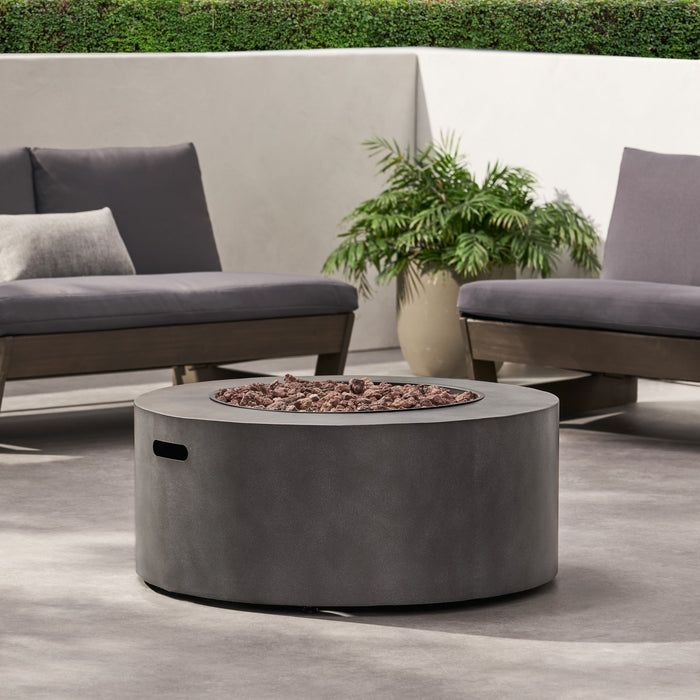 Round Iron Fire Pit With 40,000 Btu