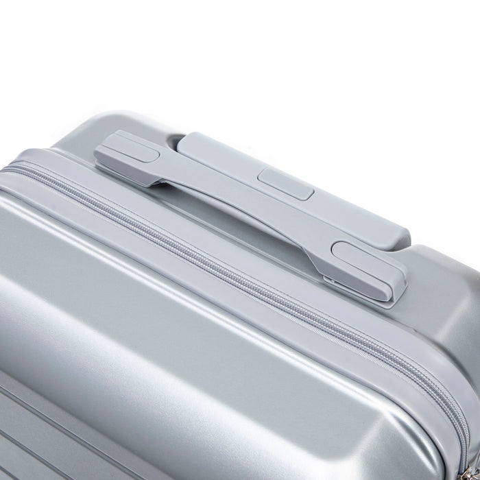 Spinner Luggage Set With Combination Lock