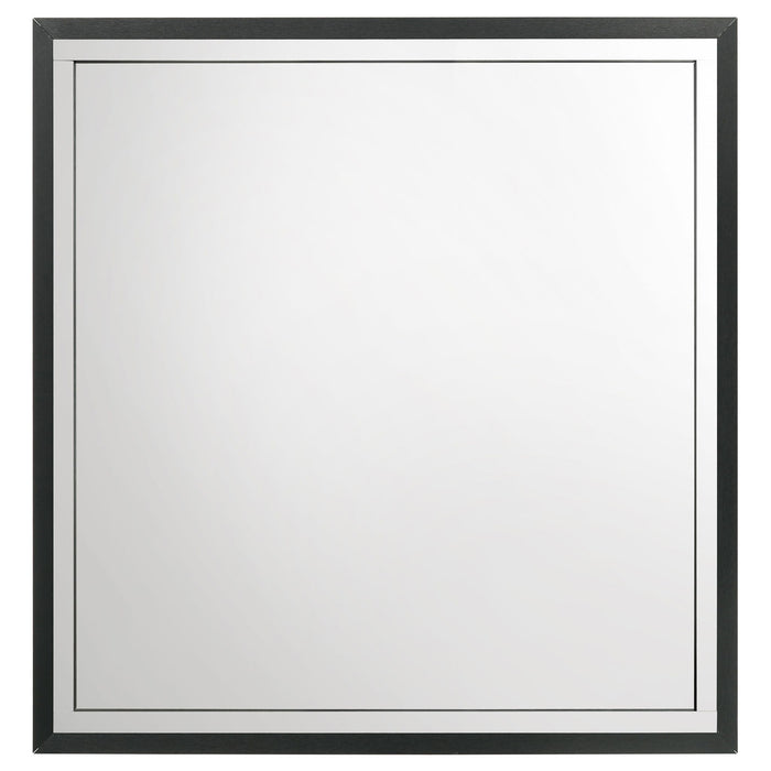 Malcolm - Bedroom Set With Wingback Design