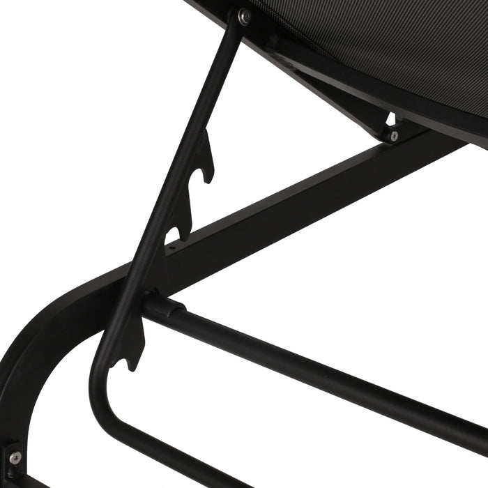 Finn - Contemporary Chaise Lounge For Outdoor Relaxation