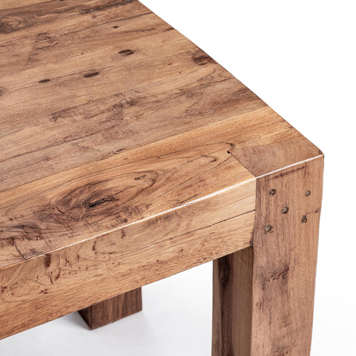 Giza - Table