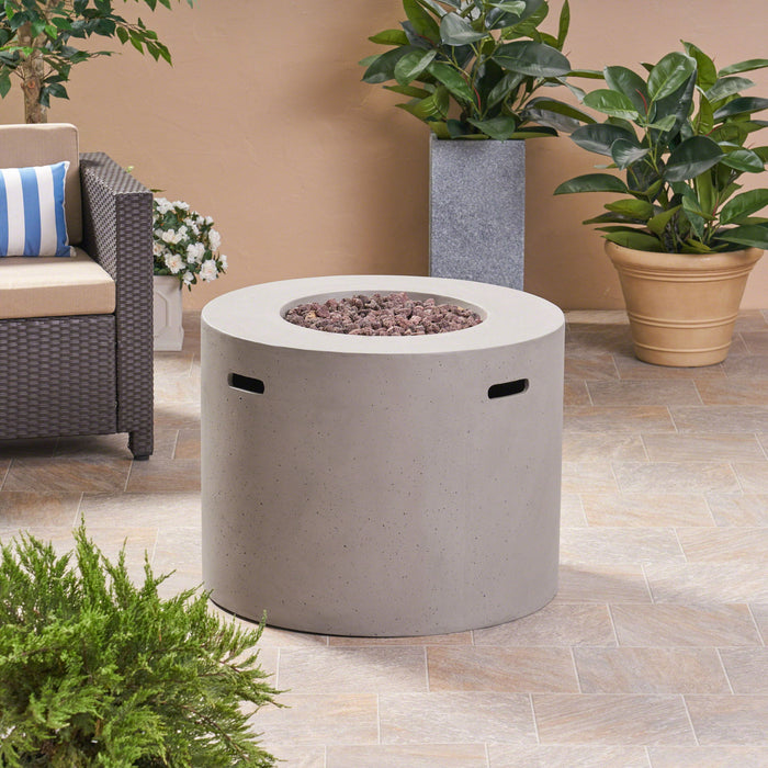Round Iron Fire Pit With 40,000 Btu